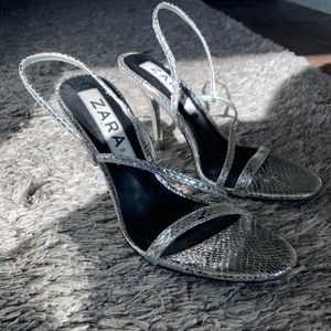 ZARA SILVER SNAKE SKIN HEELS!